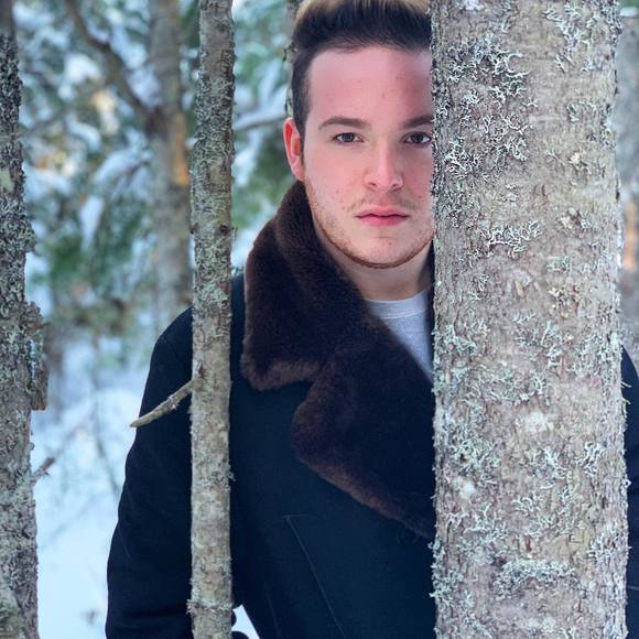 Meet your Posher, Jordan - Picture 1 of 1